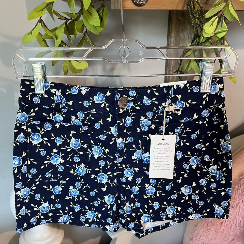 SO Shortie Shorts Navy Blue Floral Super Stretch High Rise Womens 1